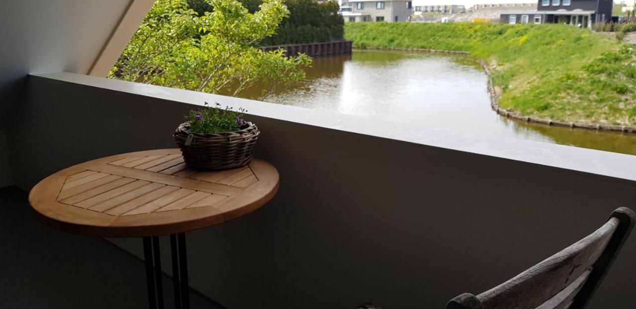 Prachtig Vrijstaand Appartement Aan Het Water Heerhugowaard Extérieur photo