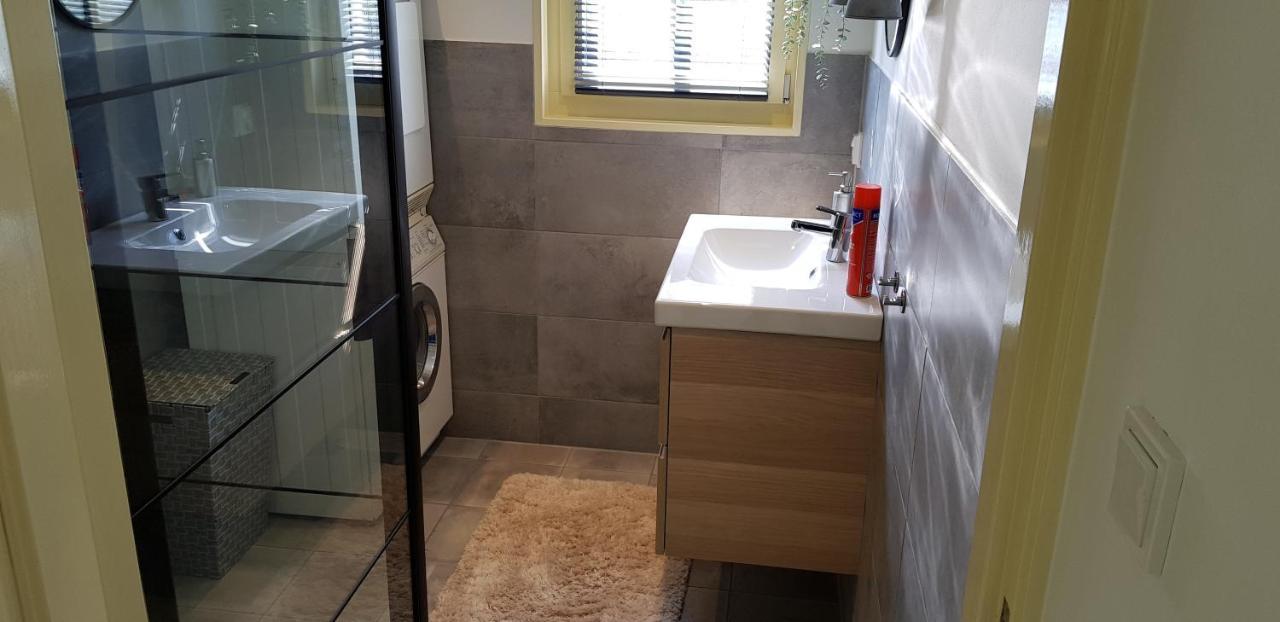 Prachtig Vrijstaand Appartement Aan Het Water Heerhugowaard Extérieur photo