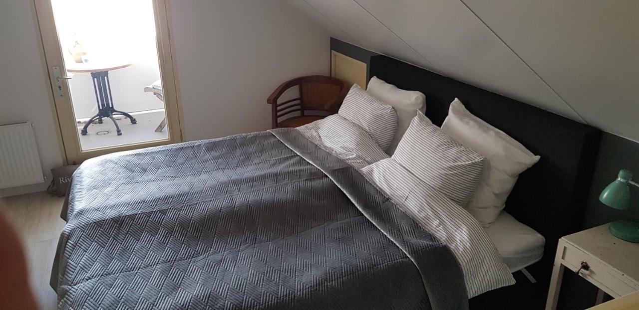 Prachtig Vrijstaand Appartement Aan Het Water Heerhugowaard Extérieur photo